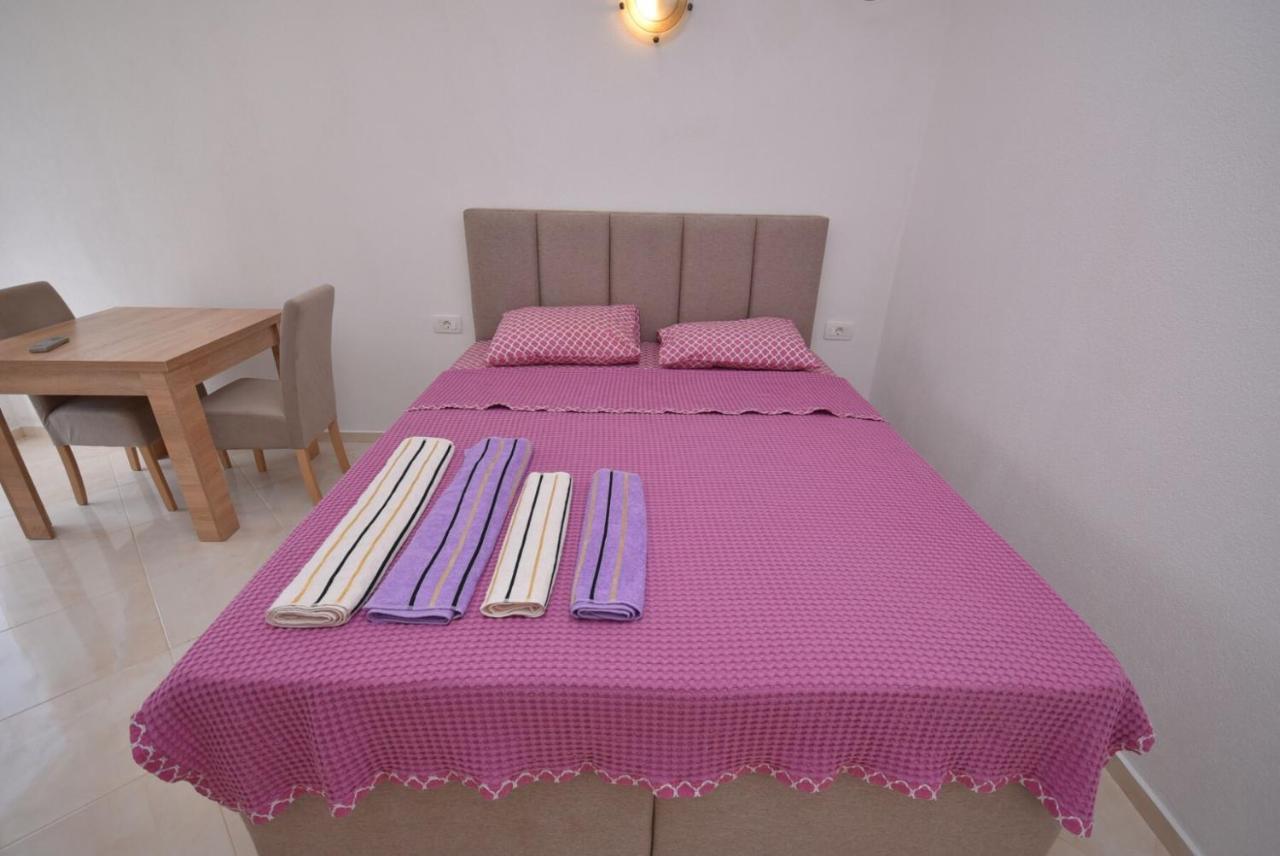 Subotic S Apartmani Risan Exterior foto